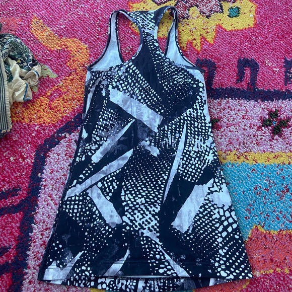 Lululemon Patterned Racerback Tank Top - Picture 3 of 3